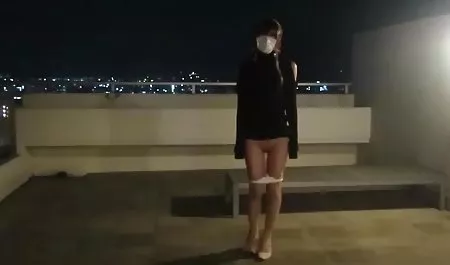 زیبایی عکس لخت سکسی دختر جوان توسط پزشک زندان معاینه شد