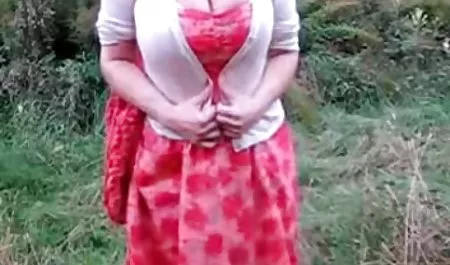 دو عکس سکسی دختر چاق دوست یک زن زیبا آسیایی را در یک اتاق هتل کتک زدند