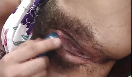 نمایشگاه خانگی یک زن و عکس سکسی دختر سیاه شوهر جوان با یک عضله عمیق